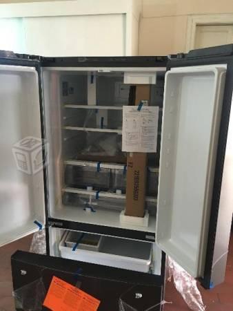Refrigerador Ge Profile 25p French Door Humo 100%