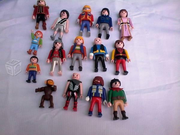 Lote de figuras playmovil