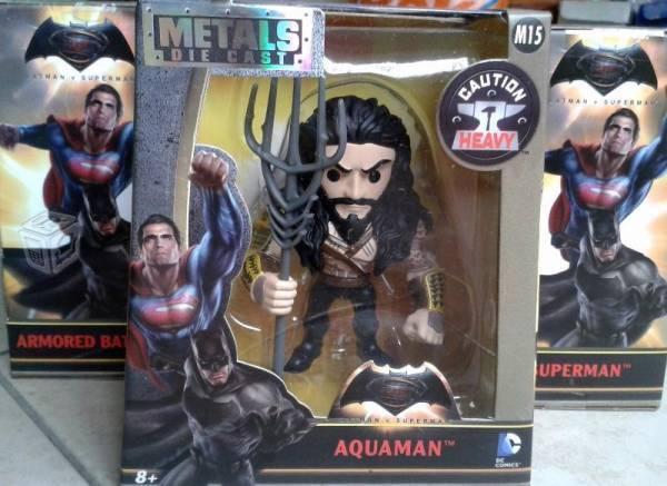 Aquaman. metals die cast. batman v superman