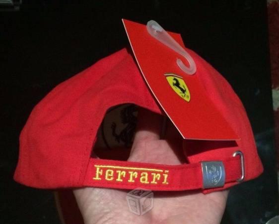 Gorra Ferrari Roja Original