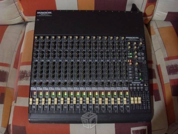 Mezcladora de 16 canales MACKIE 1604-VLZ PRO