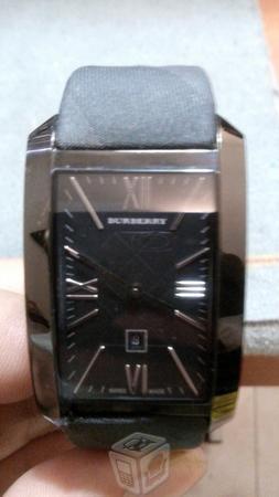 Reloj Suizo Marca BURBERRY Cristal Zafiro