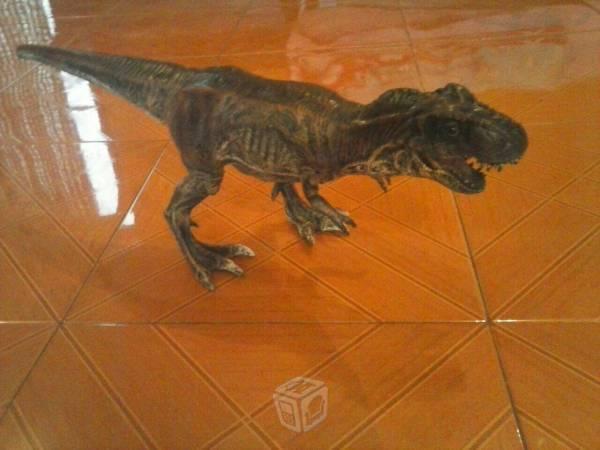 Tiranosaurio rex gigante