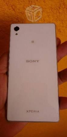 XPERIA aqua m4