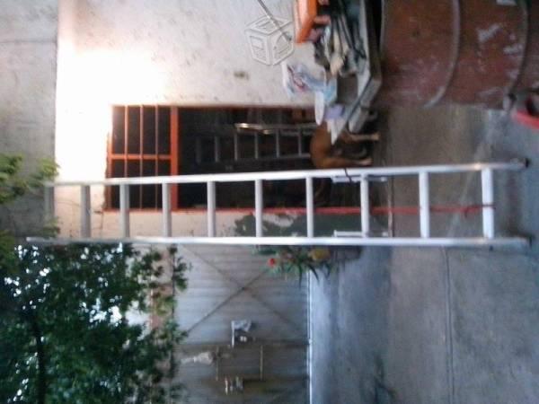 Escaleraa aluminio extencion 6.10 altura nueva