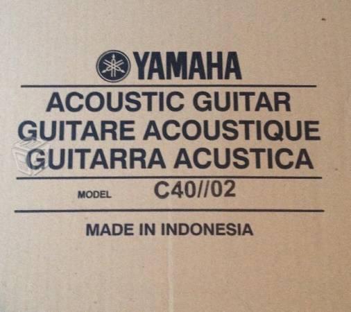 Guitarra Acústica Yamaha Modelo c40
