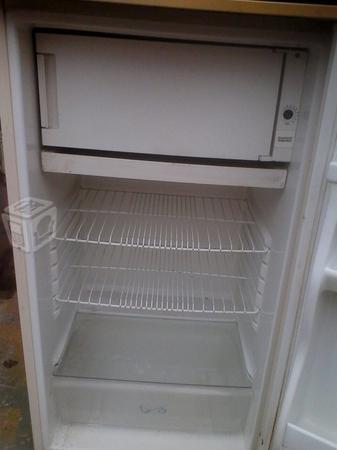 Mini refrigerador