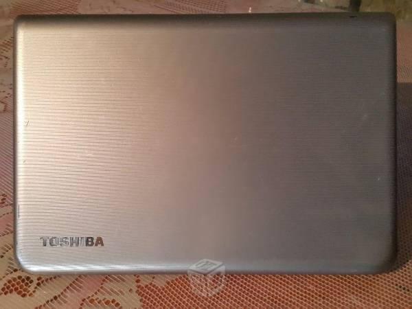 Toshiba i3 4gb 500gb VGA HDMI USB 3.0 DVD