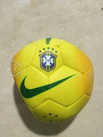 Balón Nike Brasil Amarillo