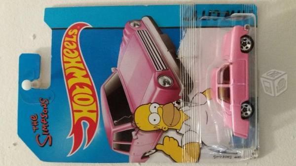 Hot wheels carro de coleccion homero rosa simpson