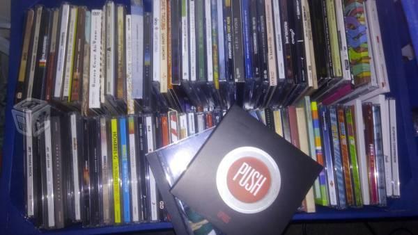 Vendo cd's titulos varios