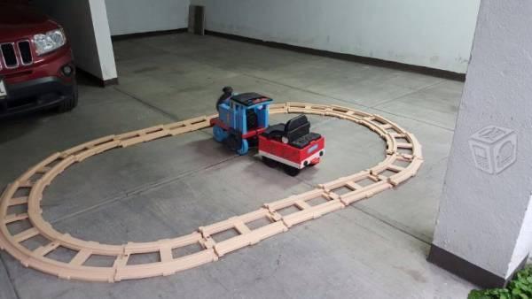Enorme Tren Electrico montab de Thomas and Friends