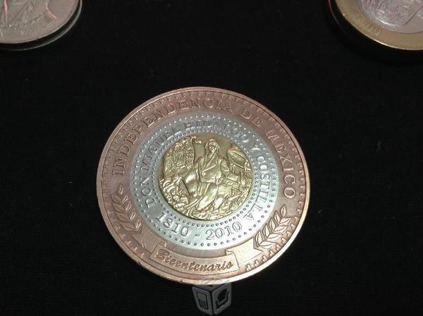 Moneda Trimetalica 200 años de libertad