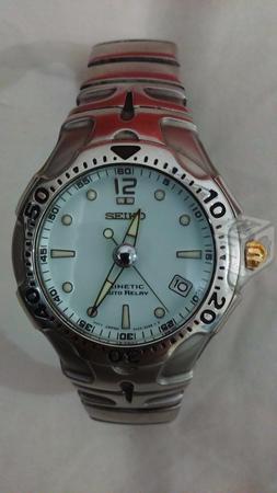 Seiko kinetic acero buceo