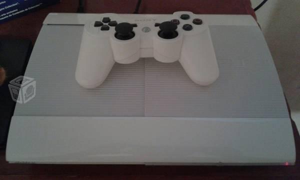 Ps3 edicion especial color blanco v/c