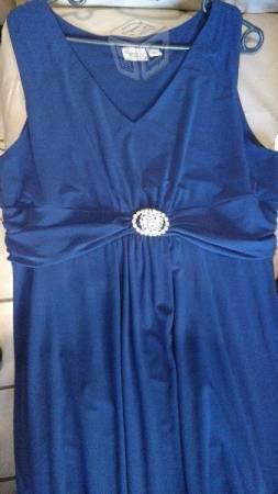 Vestido largo NUEVO color azul talla L