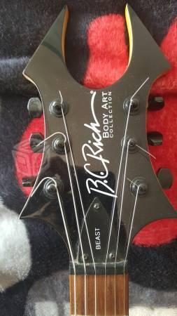 Guitarra BC Rich Beast Limited Edition