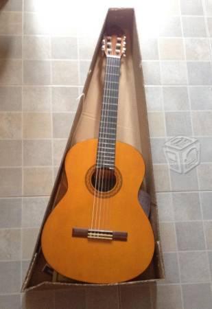 Guitarra Acústica Yamaha Modelo C40