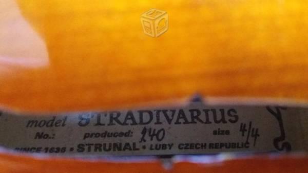 Violín Strunal 4/4 Mod. Stradivarius en venta
