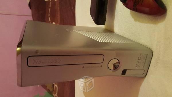 Xbox 360 slim halo reach 250gb kinect control