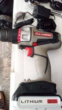 atornillador Craftsman 20 volts