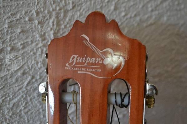 Guitarra acustica guipar y funda