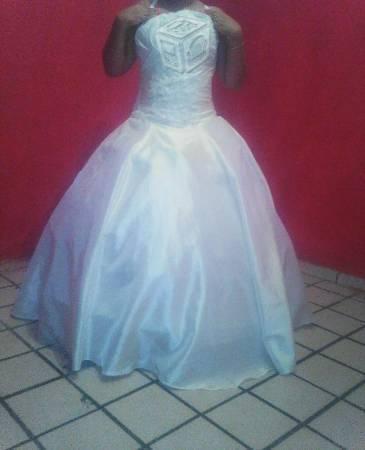 Bonito vestido de novia