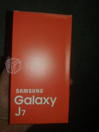 Samsung galaxy J7 caja blanco libre estética 10