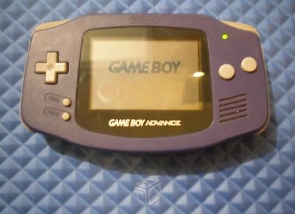 GameBoy Advance Morado (Sin tapa de pilas)