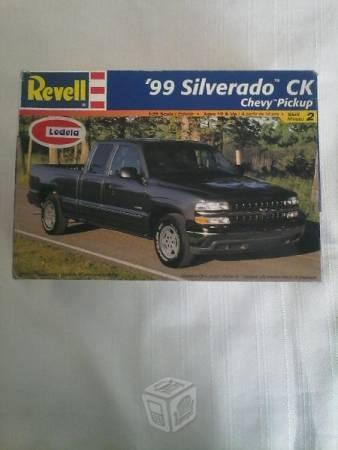 Modelo de camioneta Chevrolet silverado 1999