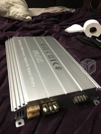 Amplificador hifonics 1600 wats rms y controlador