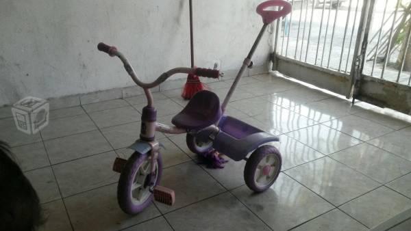 Triciclo para niña