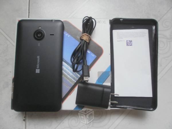 Microsoft Lumia 640XL Caja accesorios original