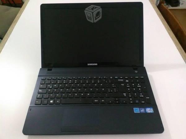 Laptop SAMSUNG CORE i5