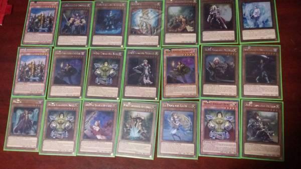 Deck Yu-Gi-Oh Noble Knight, con tapete
