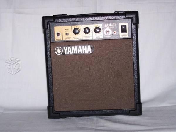 Amplificador para bajo Yamaha BA-10
